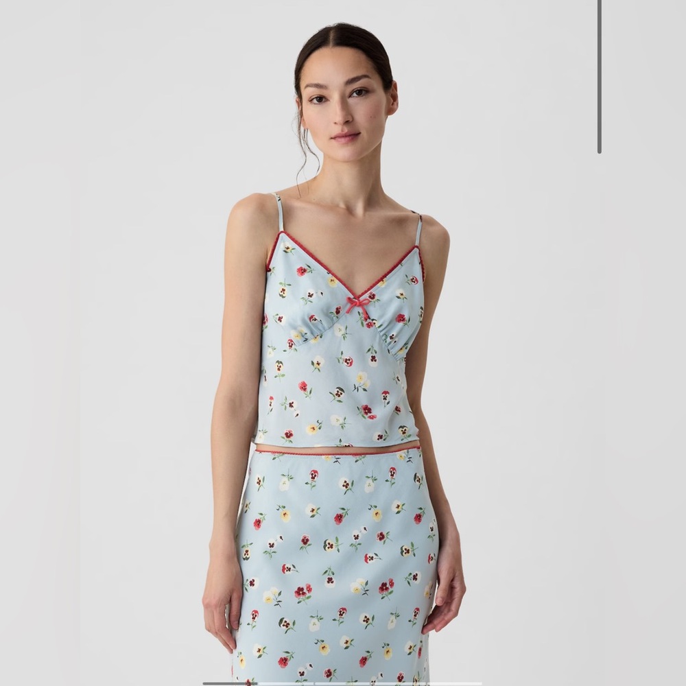 Gap x Doen NWT Cropped Floral Cami